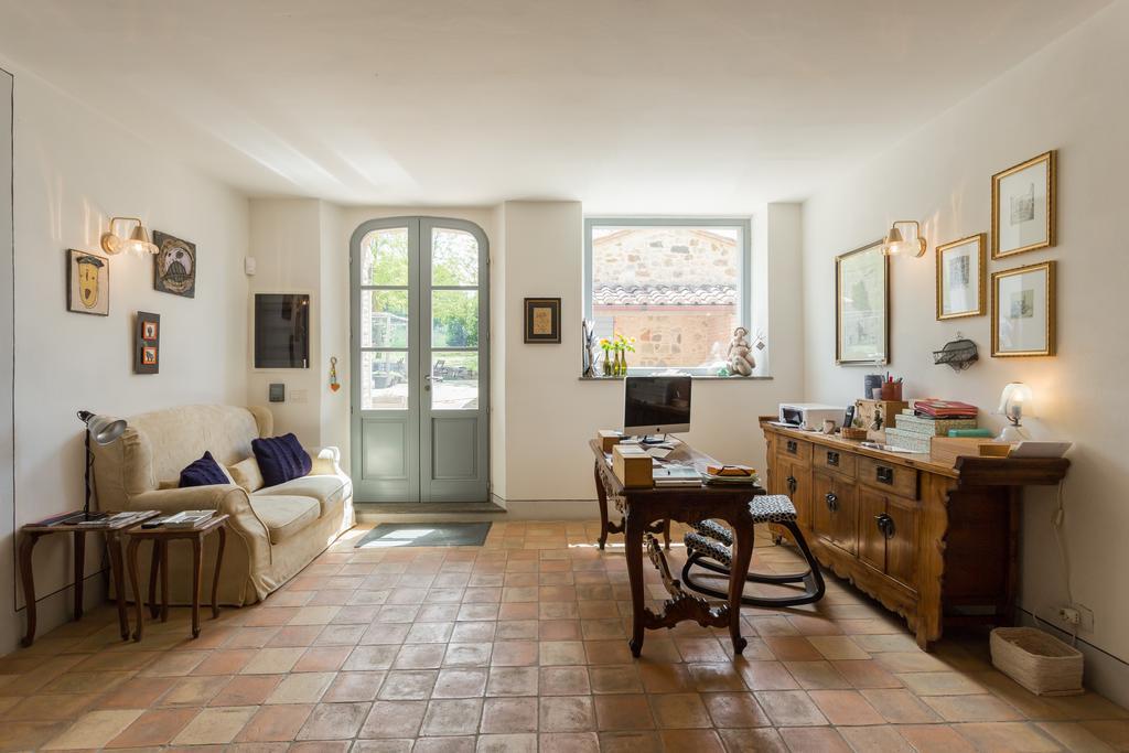 Podere Orto Wine Country House Trevinano Екстериор снимка